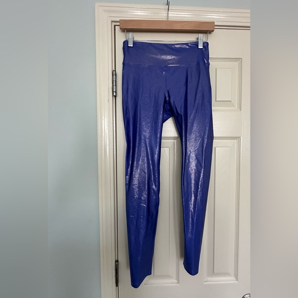 Heroine Sport Tan and Blue Activewear